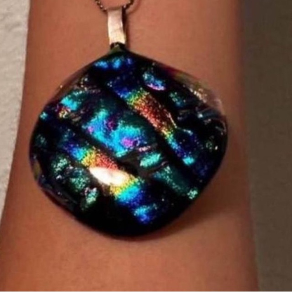 Iridescent Pendant Necklace